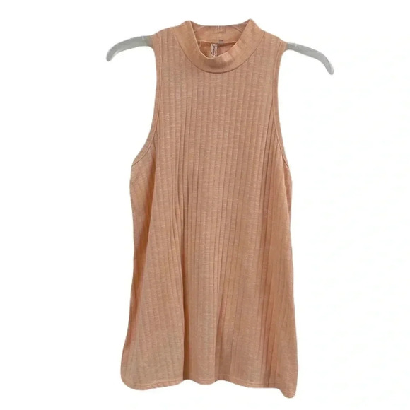 Red Camel top size medium - Picture 1 of 4